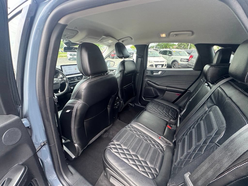 Certified 2023 Ford Escape Platinum w/ Premium Technology Package AWD/4WD image 13