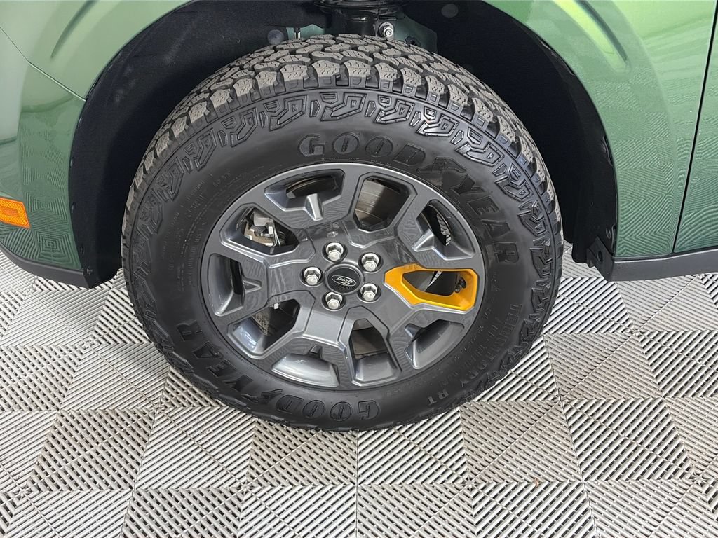 Certified 2025 Ford Maverick Tremor AWD/4WD image 8