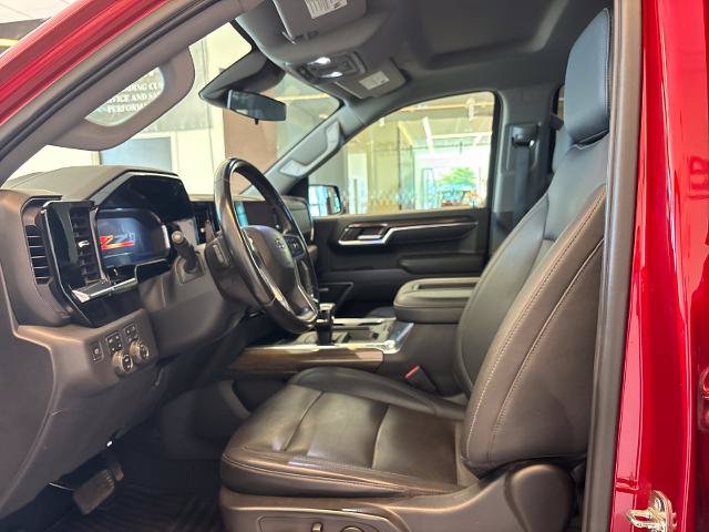 Used 2022 Chevrolet Silverado 1500 RST w/ Convenience Package II AWD/4WD image 12