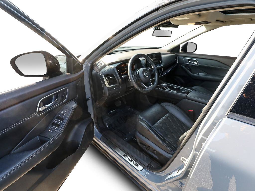 Used 2021 Nissan Rogue Platinum AWD/4WD image 12