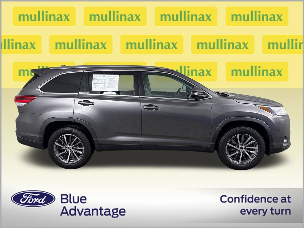 Used 2019 Toyota Highlander XLE FWD video 2