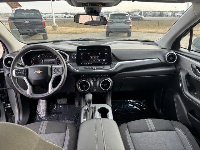 Used 2023 Chevrolet Blazer LT image 29