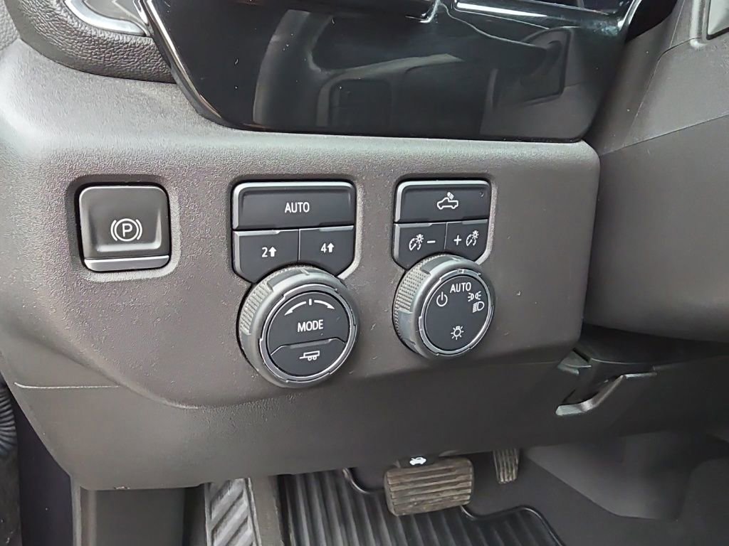 Used 2023 Chevrolet Silverado 1500 LT image 14