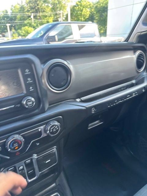 Used 2018 Jeep Wrangler Unlimited Sport S AWD/4WD image 30