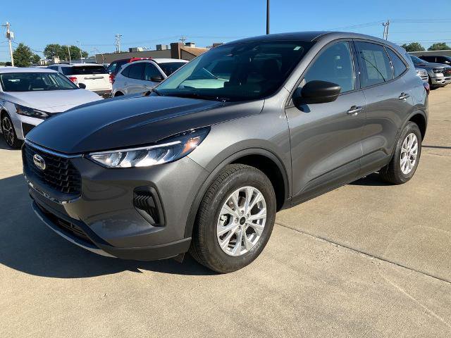 Certified 2025 Ford Escape Active w/ Cold Weather Package AWD/4WD image 1