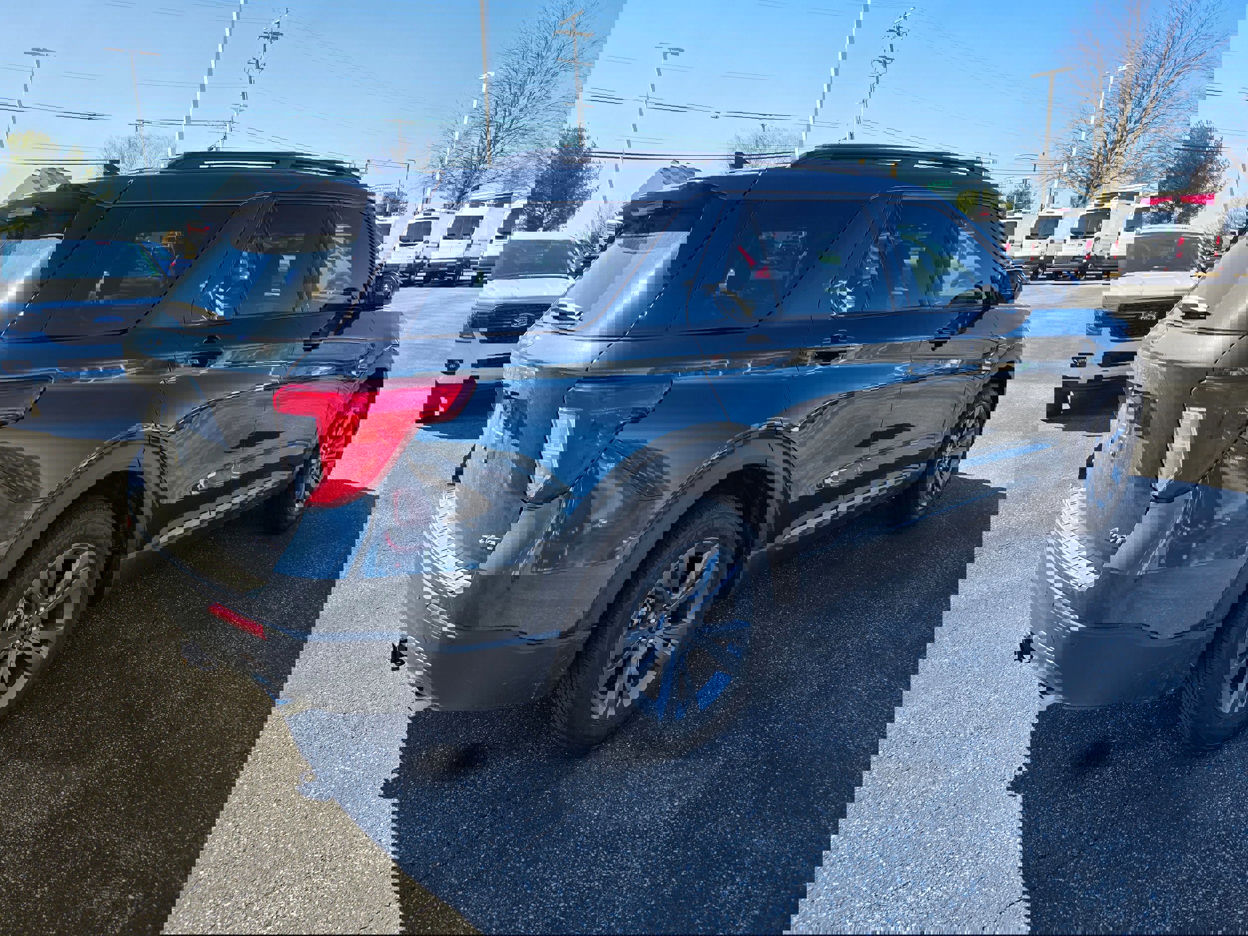 Certified 2024 Ford Explorer XLT w/ Equipment Group 202A image 4