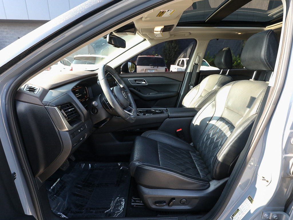 Used 2021 Nissan Rogue Platinum AWD/4WD image 12