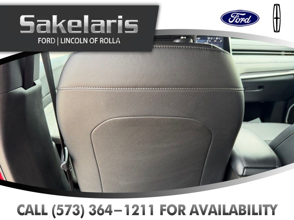 Used 2025 Jeep Compass Latitude AWD/4WD image 37