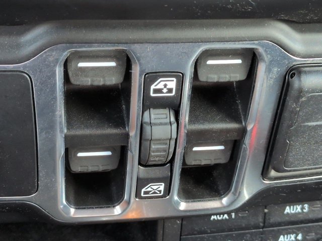 Used 2021 Jeep Wrangler Unlimited Sport AWD/4WD image 22