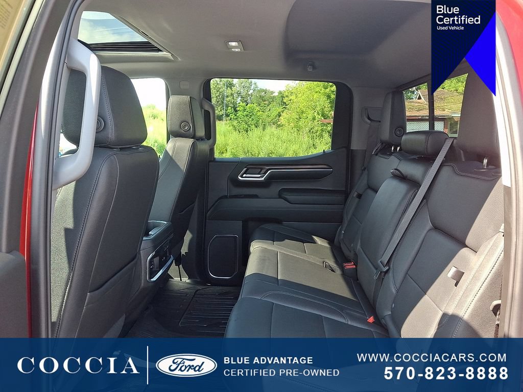 Used 2023 GMC Sierra 1500 SLT w/ SLT Premium Package AWD/4WD image 10