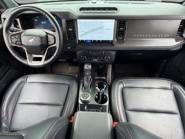 Certified 2025 Ford Bronco Badlands AWD/4WD image 3