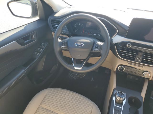 Certified 2022 Ford Escape SE w/ SE Sport Appearance Package image 9
