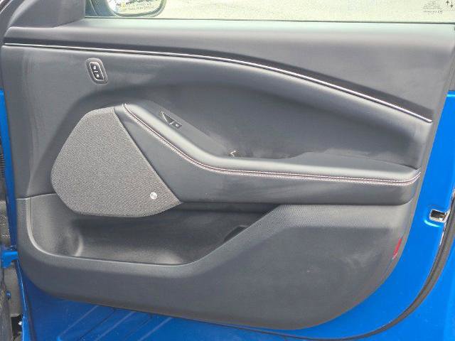 Certified 2025 Ford Mustang Mach-E Premium AWD/4WD image 6