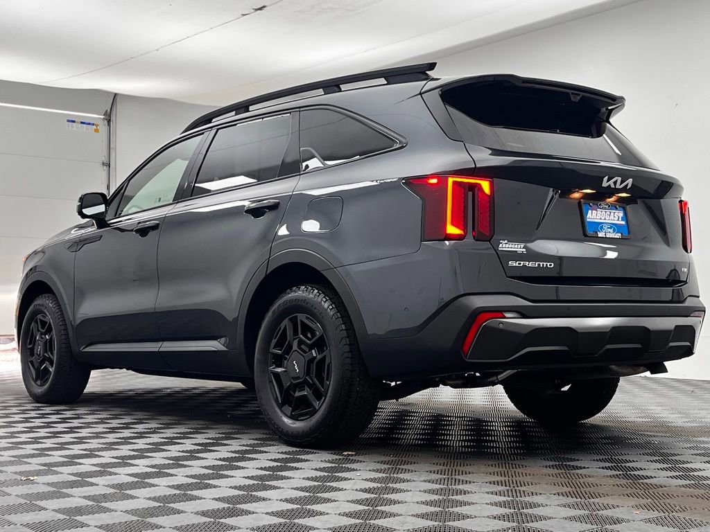 Used 2024 Kia Sorento SX Prestige w/ Sage Leather Package image 5