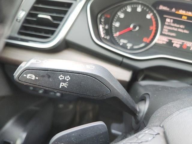 Used 2023 Audi Q5 2.0T Premium w/ Convenience Package image 39