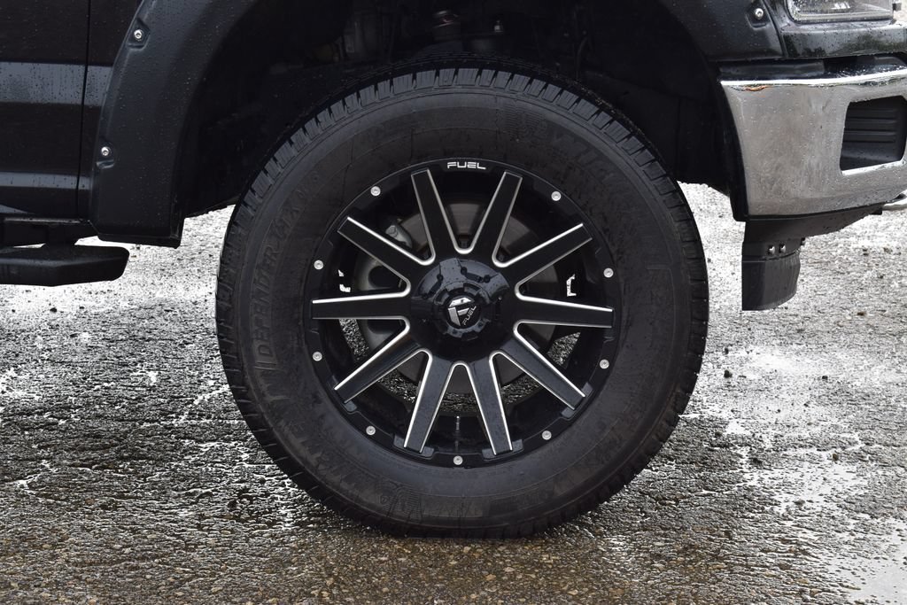 Certified 2019 Ford F150 XLT w/ Equipment Group 302A Luxury AWD/4WD image 4