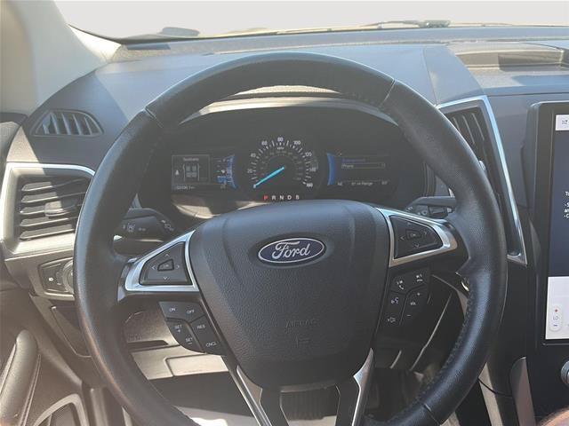 Certified 2024 Ford Edge Titanium AWD/4WD image 17