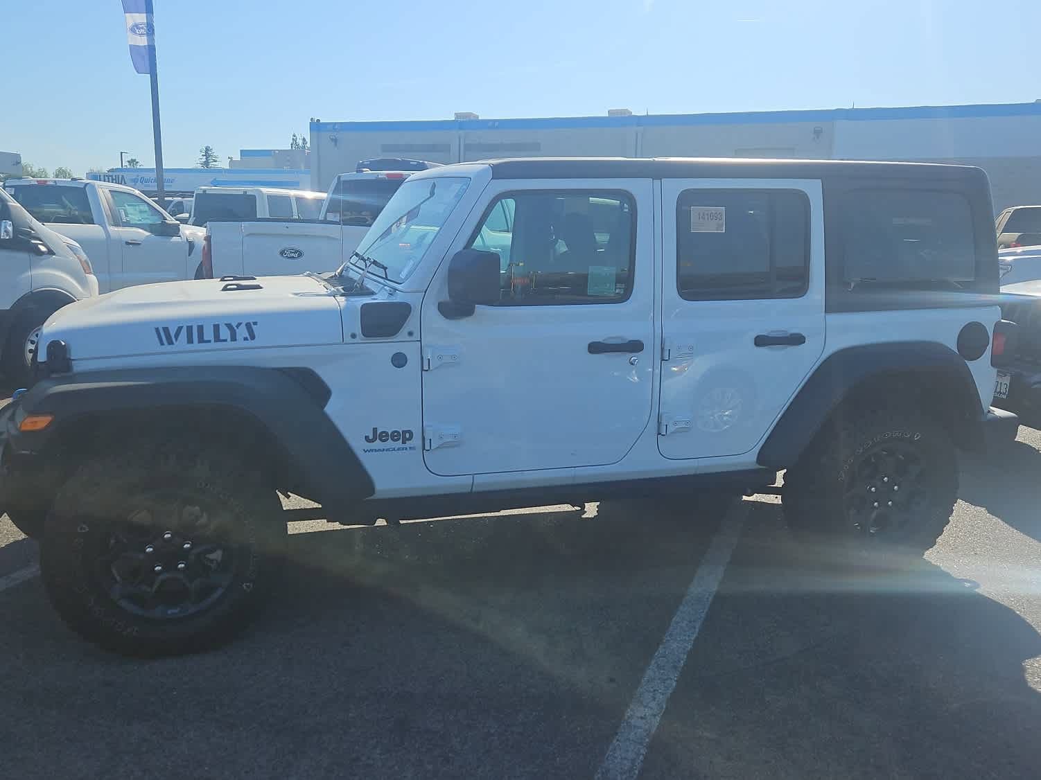 Used 2023 Jeep Wrangler Unlimited w/ 8.4" Radio Group AWD/4WD image 5