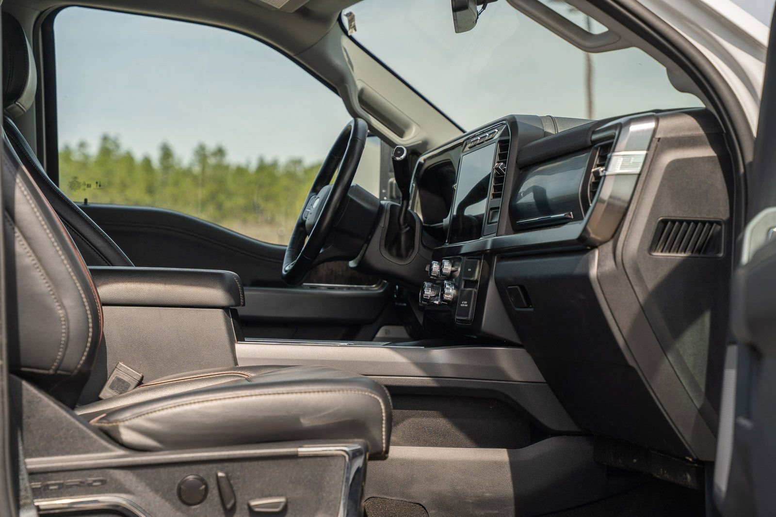 Certified 2024 Ford F250 Lariat image 14