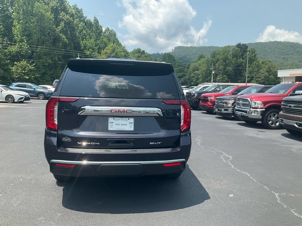 Used 2023 GMC Yukon SLT AWD/4WD image 6