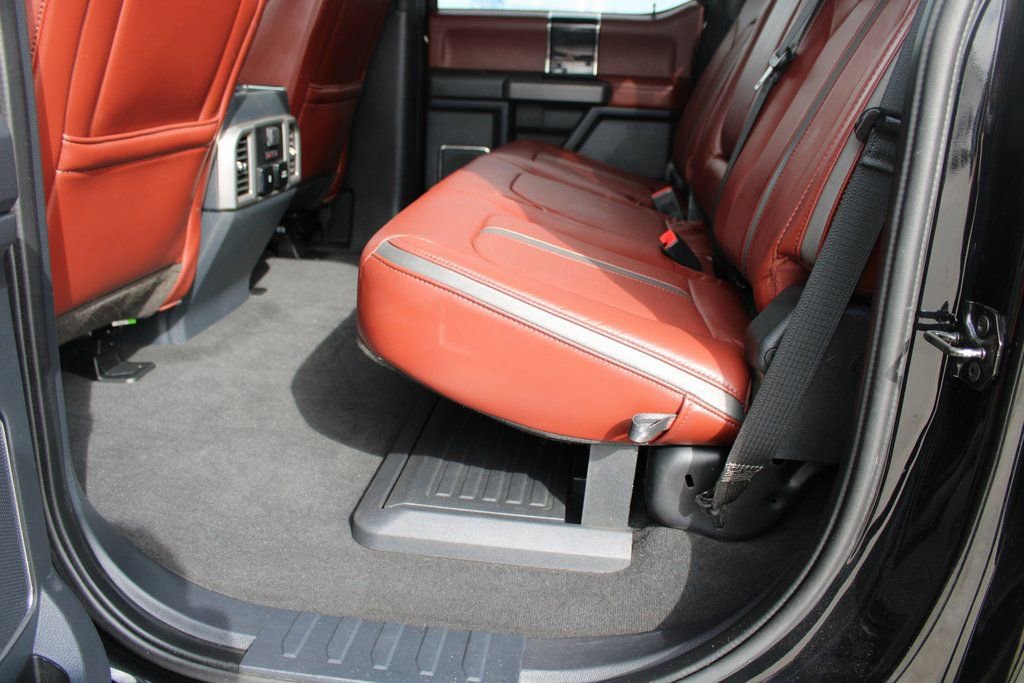 Certified 2022 Ford F450 Platinum w/ FX4 Off-Road Package image 12