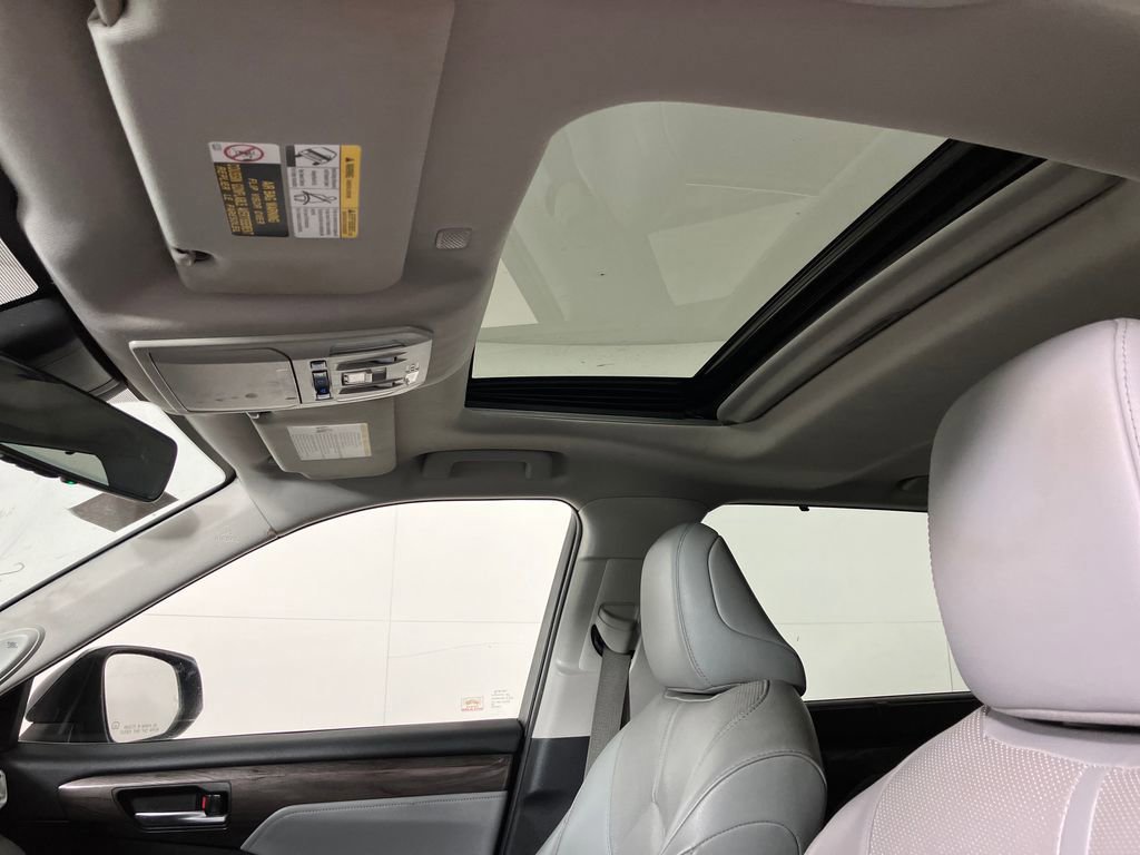 Used 2020 Toyota Highlander Limited image 33