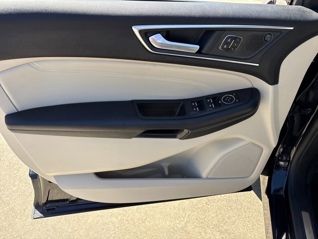 Certified 2024 Ford Edge Titanium image 16