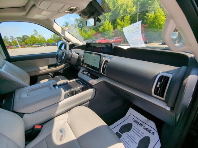 Certified 2025 Ford Expedition Active RWD image 38