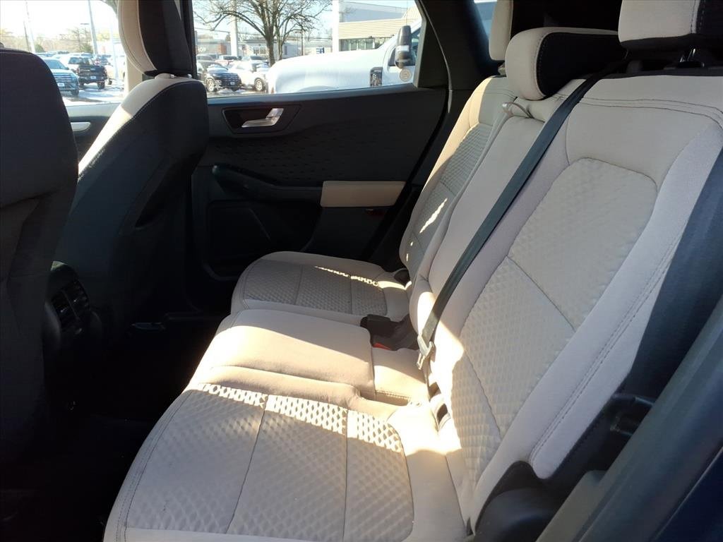 Certified 2020 Ford Escape SE image 15