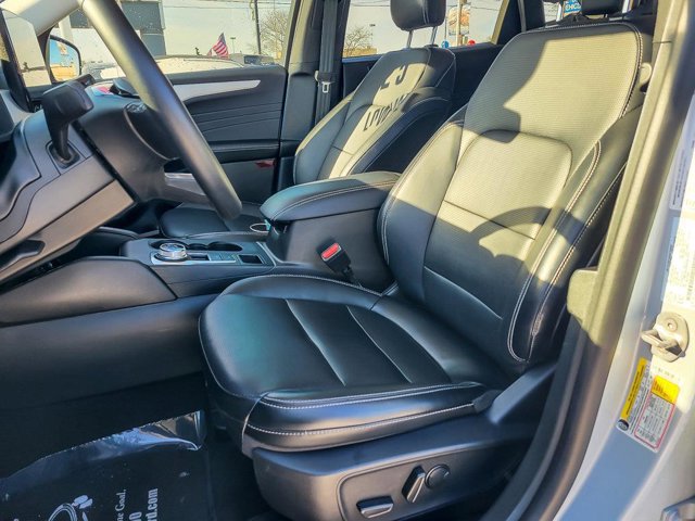 Certified 2025 Ford Escape Platinum image 11