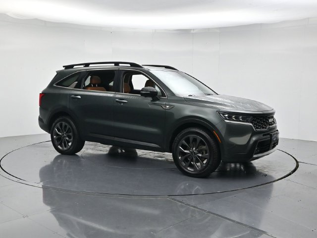 Used 2022 Kia Sorento SX Prestige w/ Rust Color Package AWD/4WD image 3