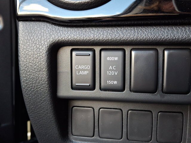 Used 2021 Nissan Titan SV w/ SV Convenience Package AWD/4WD image 30