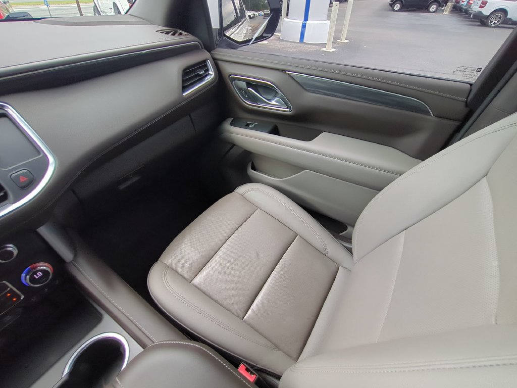 Used 2022 GMC Yukon SLT w/ SLT Luxury Package RWD image 19