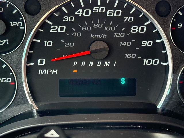 Used 2024 Chevrolet Express 3500 LT w/ LT Preferred Equipment Group RWD image 17