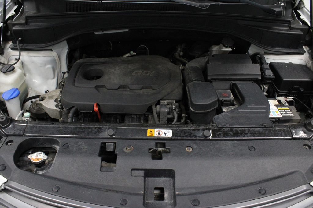 Used 2018 Hyundai Santa Fe Sport AWD/4WD image 16