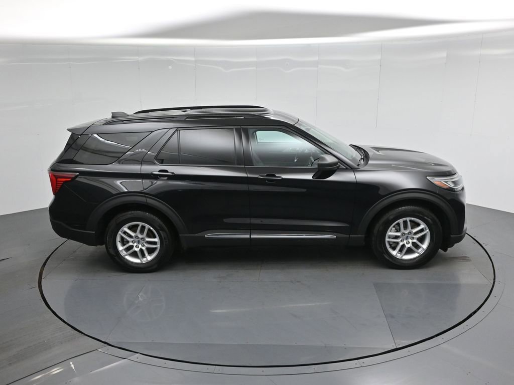 Certified 2025 Ford Explorer Active image 38
