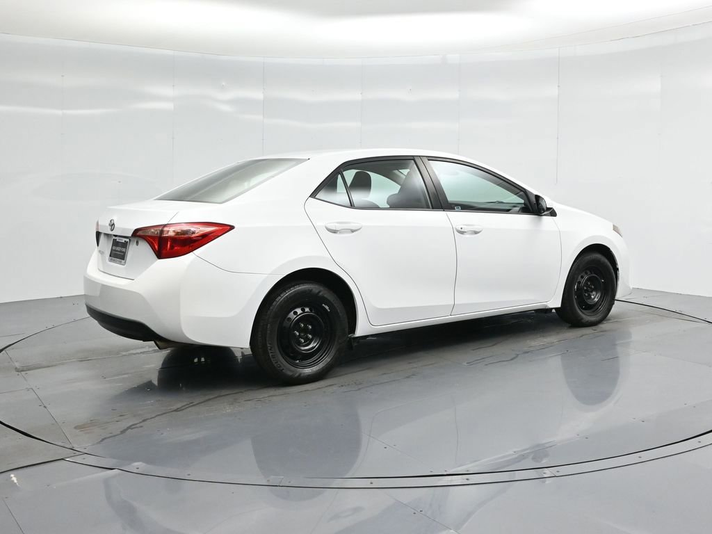 Used 2018 Toyota Corolla L image 12