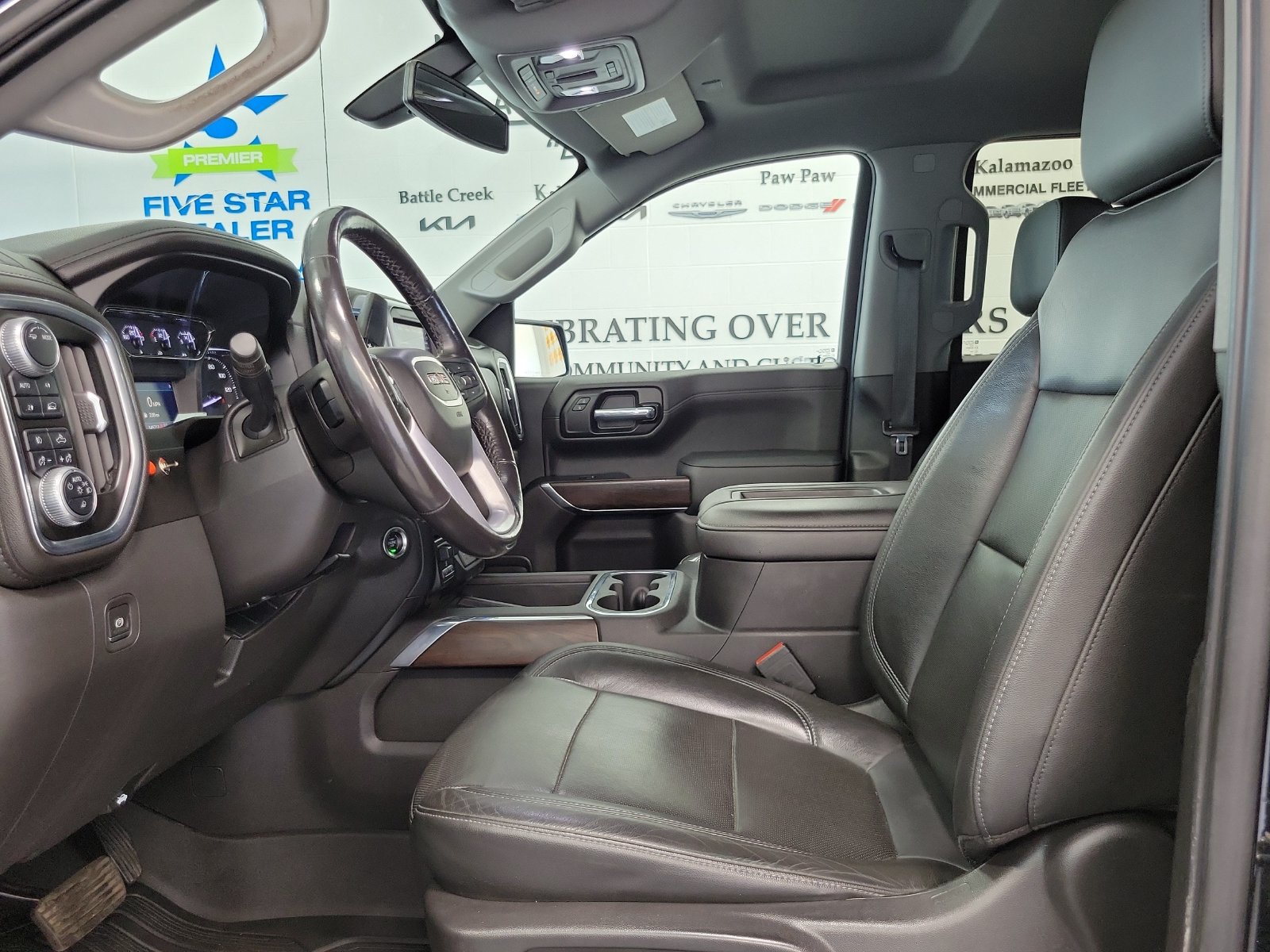 Used 2020 GMC Sierra 1500 SLT w/ SLT Premium Package AWD/4WD image 9
