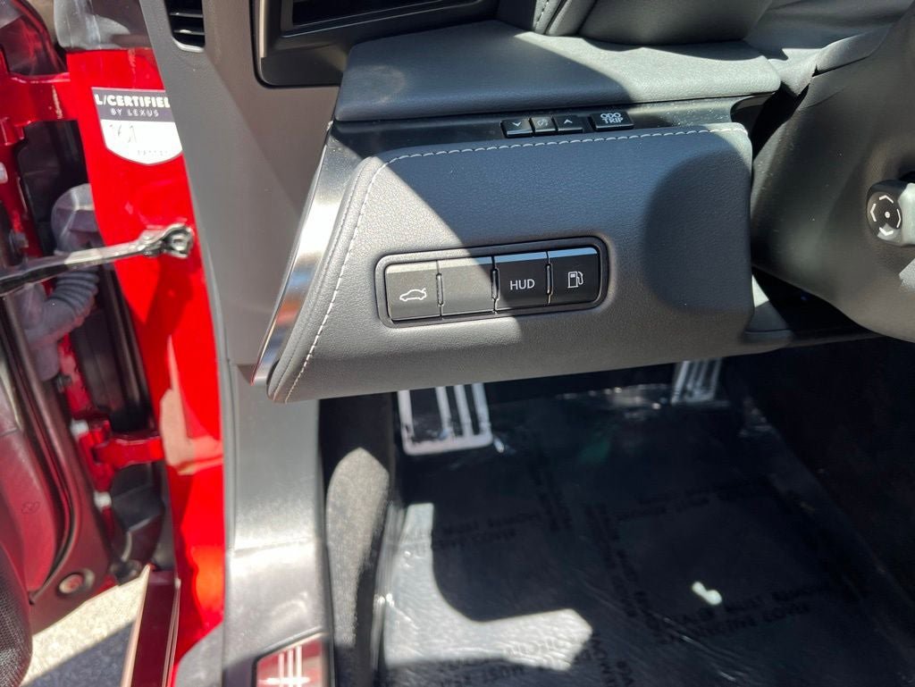 Used 2019 Lexus LC 500 Coupe w/ Carbon Fiber Package RWD image 31