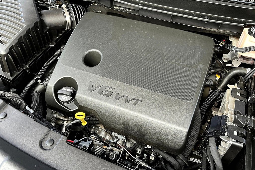 Used 2023 Chevrolet Traverse High Country image 35