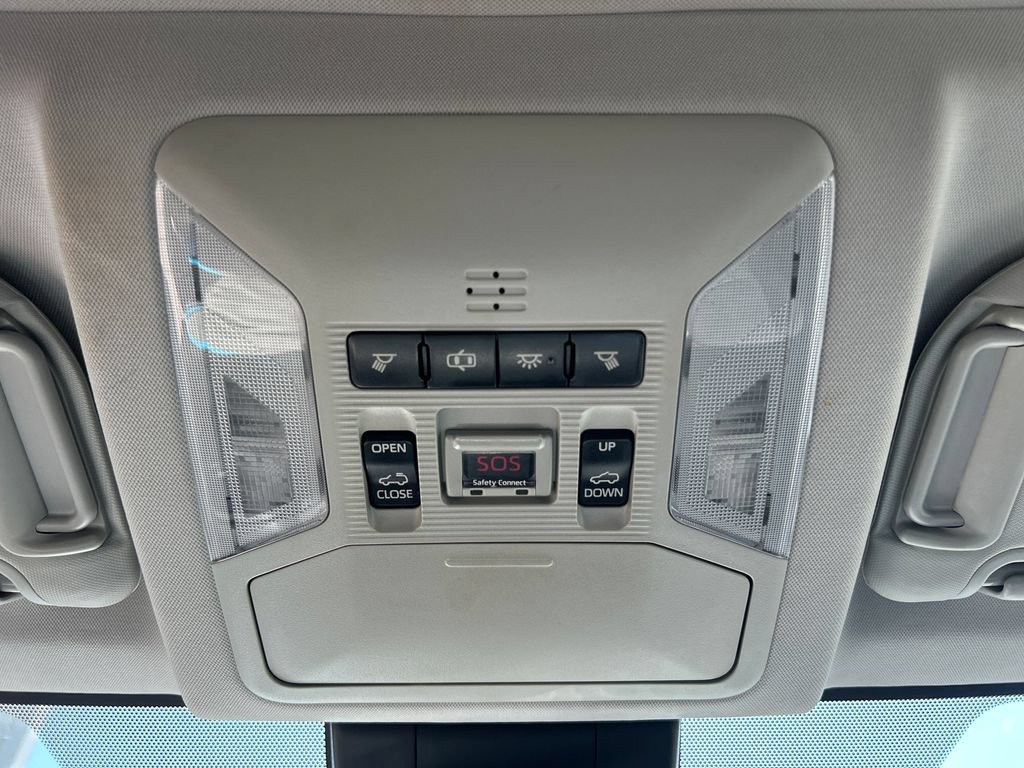 Used 2019 Toyota RAV4 XLE FWD image 20