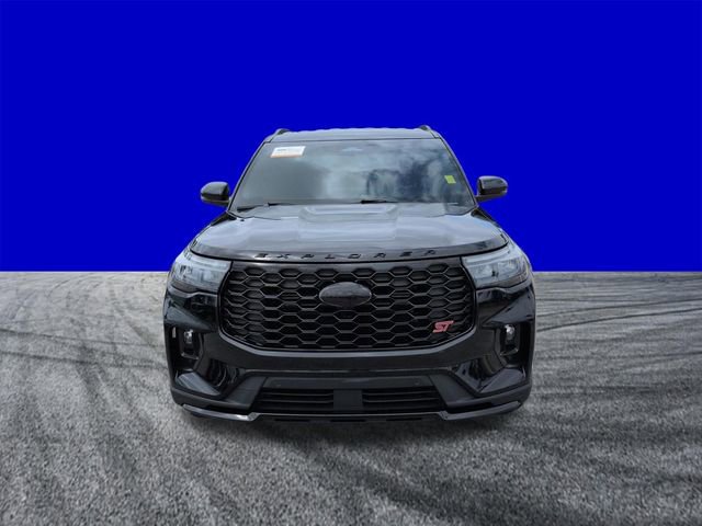 Certified 2025 Ford Explorer ST RWD image 9