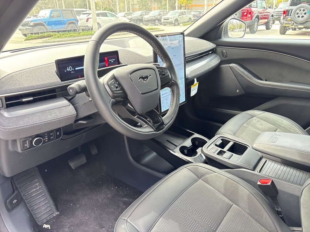 Certified 2025 Ford Mustang Mach-E GT image 6
