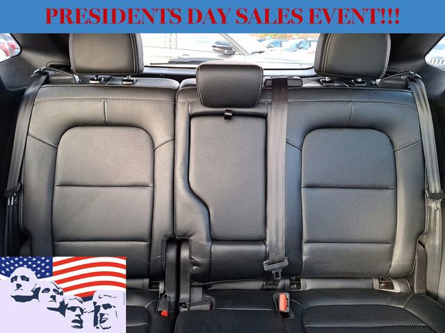 Certified 2022 Ford Escape Titanium w/ Class II Trailer Tow Package image 19