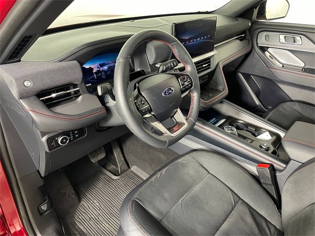 Certified 2025 Ford Explorer ST image 3