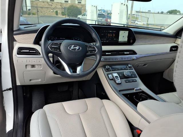 Used 2022 Hyundai Palisade SEL w/ 8P Bench Seat Package AWD/4WD image 14