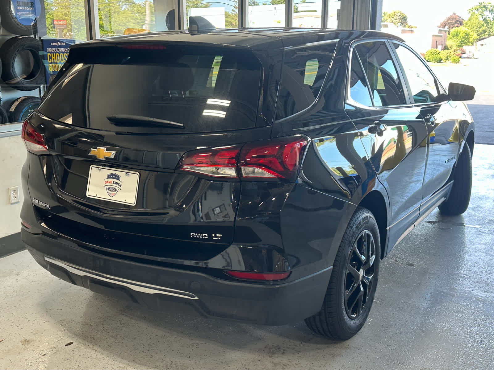 Used 2022 Chevrolet Equinox LT AWD/4WD image 7