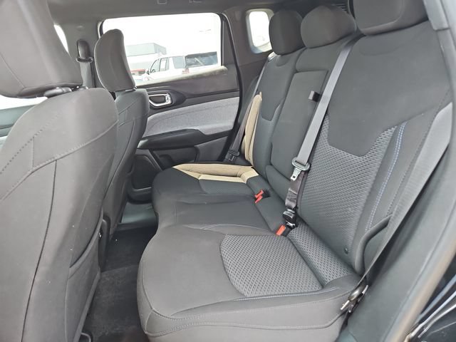 Used 2024 Jeep Compass Sport AWD/4WD image 27