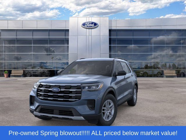 Certified 2026 Ford Explorer Active AWD/4WD image 2