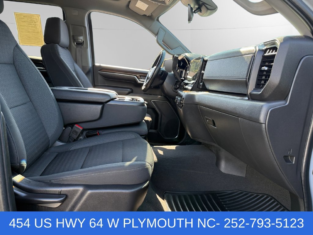Used 2024 Chevrolet Silverado 1500 LT AWD/4WD image 15